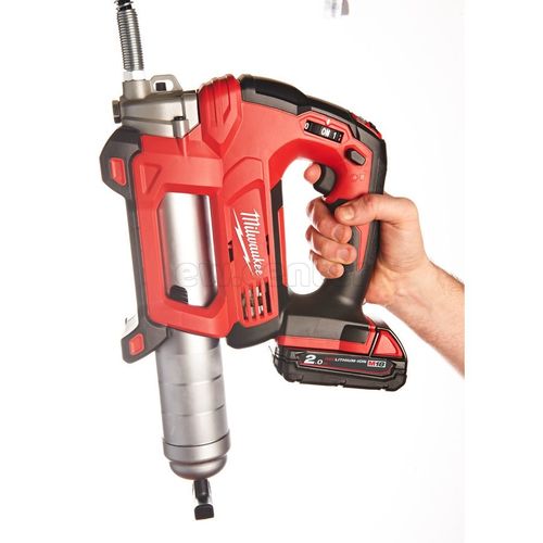 Акк. шприц для смазки MILWAUKEE M18 GG-201C (Li-Ion2Ач)