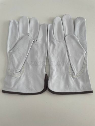 Перчатки серые из козьей кожи EW