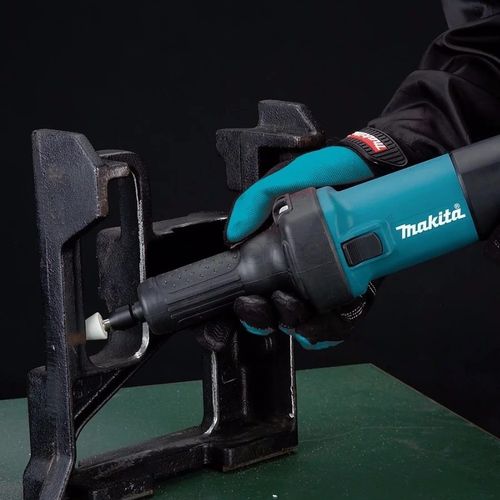 Прямая шлифмашина MAKITA GD0600, 400Вт, цанга 6 мм, 25000 об/мин, 1.3 кг