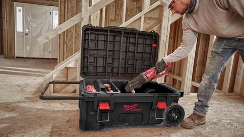 Ящик на колесах MILWAUKEE PACKOUT™ XXL