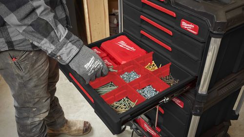 Ящик MILWAUKEE PACKOUT с 4-мя выдвижными отсеками
