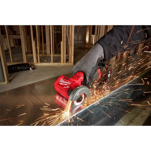 Акк. отрезная машина MILWAUKEE M12 FCOT-0 FUEL