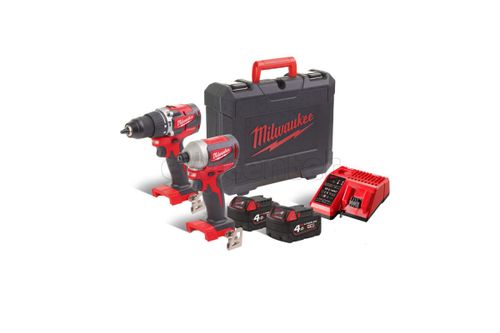 Набор акк. инструмента MILWAUKEE M18 CBLPP2A-402C 4933464536