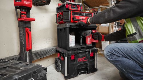 Ящик с боковой дверцей MILWAUKEE PACKOUT XL