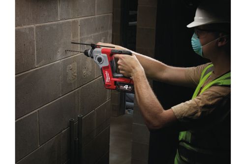 Акк. перфоратор MILWAUKEE M18 BH-0