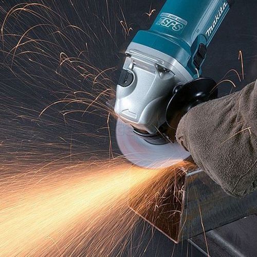 Угловая шлифмашина MAKITA 9565CVR УШМ, 125мм, 1400Вт, 2800-12000 об/мин, 2.4кг, коробка