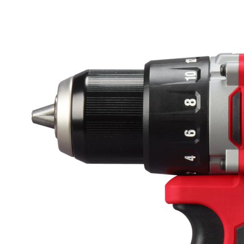 Акк. дрель-шуруповерт MILWAUKEE M18 BLDDRC-202C 4933492833