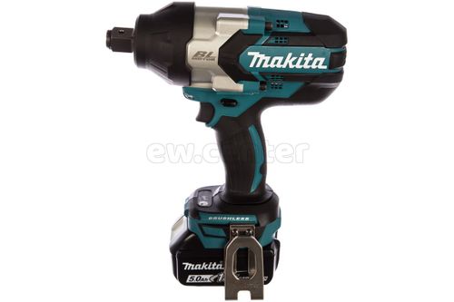 Акк. ударный гайковерт  MAKITA DTW1001RTJ, 18В, 2х5 Ач, 2200 уд/мин, 1050Нм, 3.7 кг, МАКРАС