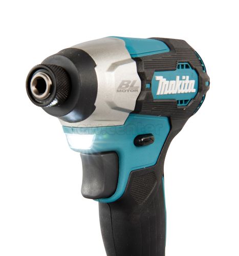 Акк. ударный шуруповерт MAKITA DTD157Z 18В,2x3 Ач, 3000 об/мин, 4100 уд/мин, 1.5 кг, без АКБ и ЗУ