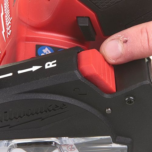 Акк. отрезная машина MILWAUKEE M12 FCOT-422X Fuel (Li-lon4/2Ач)