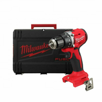 Аккумуляторная дрель-шуруповерт MILWAUKEE M18 BLDDRC-0X